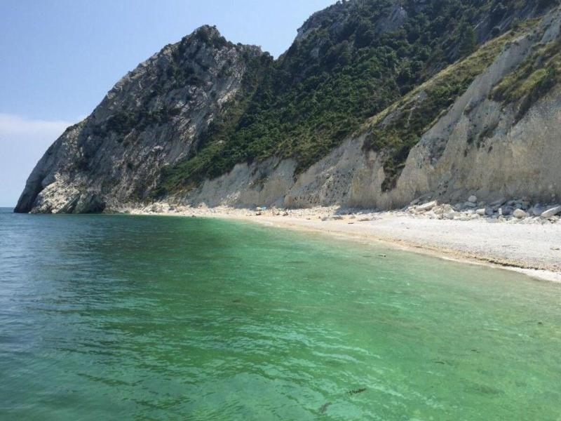 Hotel Le Cave Sirolo Dış mekan fotoğraf