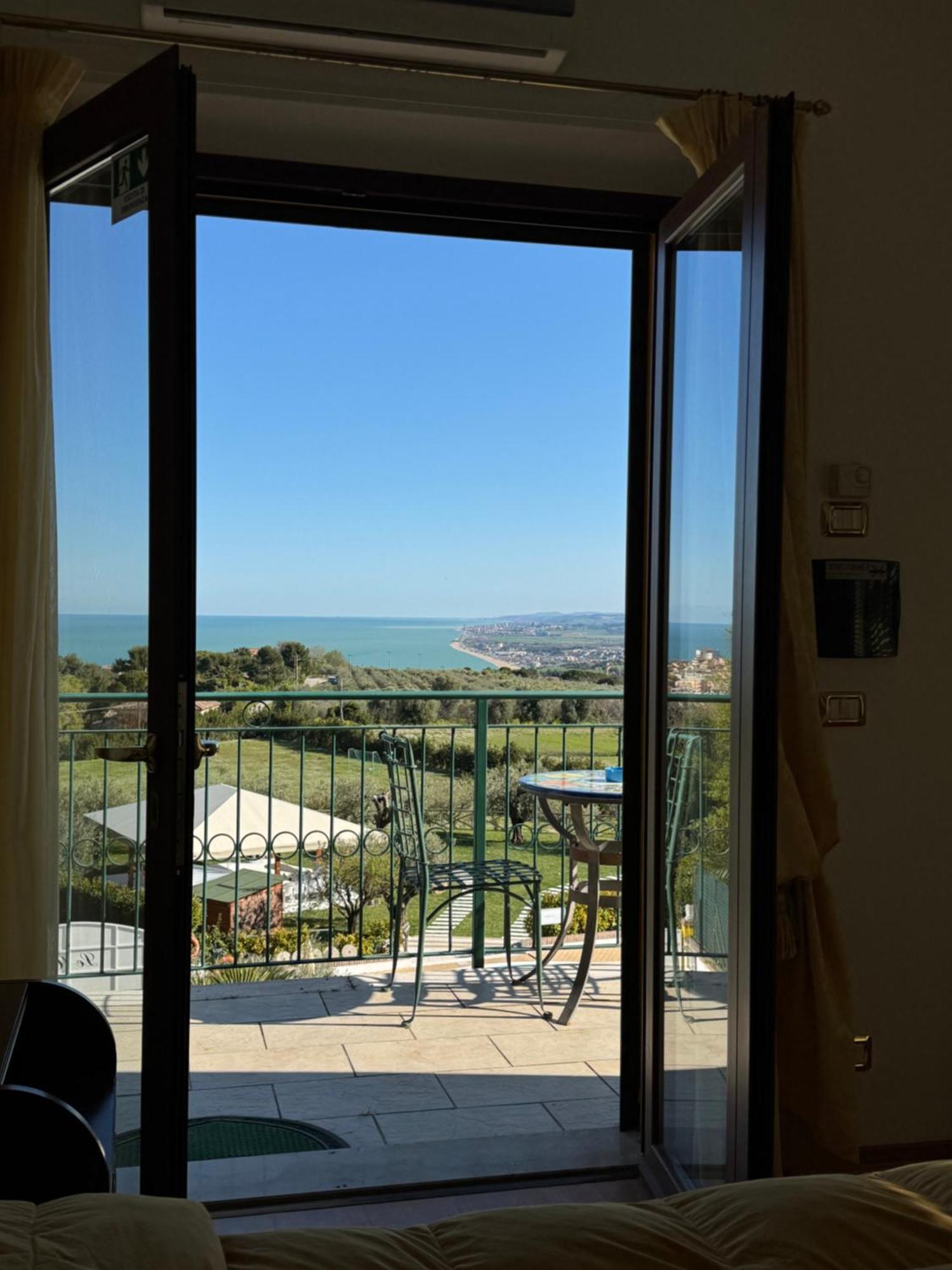 Hotel Le Cave Sirolo Dış mekan fotoğraf
