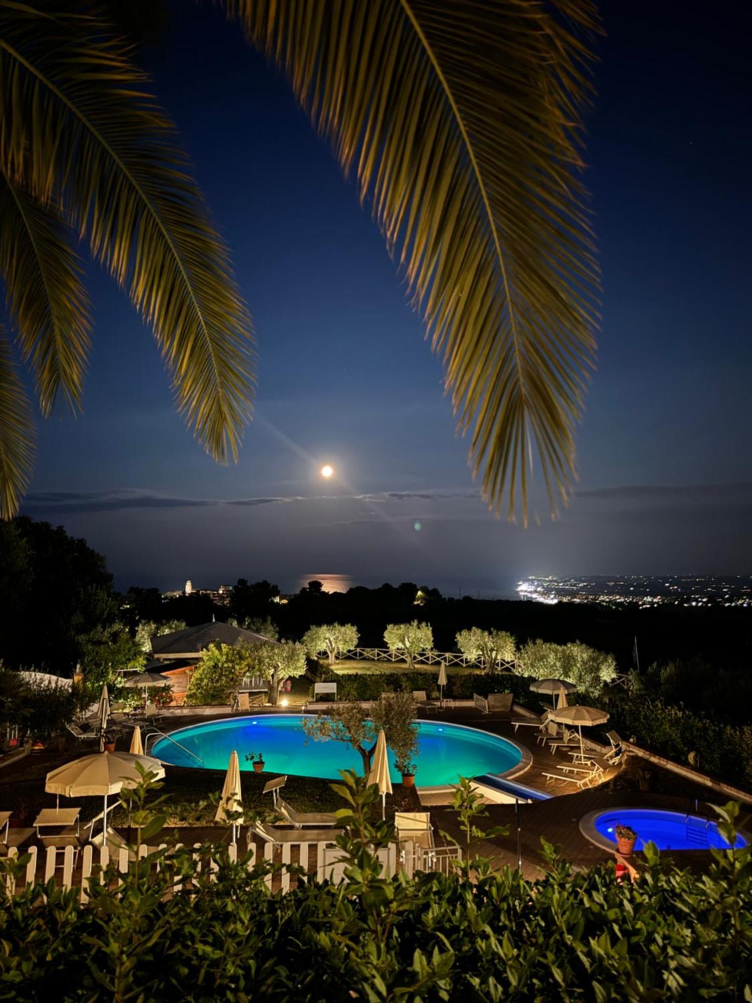 Hotel Le Cave Sirolo Dış mekan fotoğraf